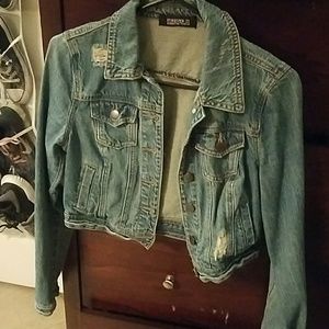 Cropped denim jacket